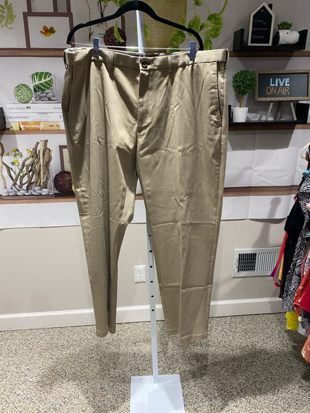 Haggar Men’s Tan Flat-Front Chinos